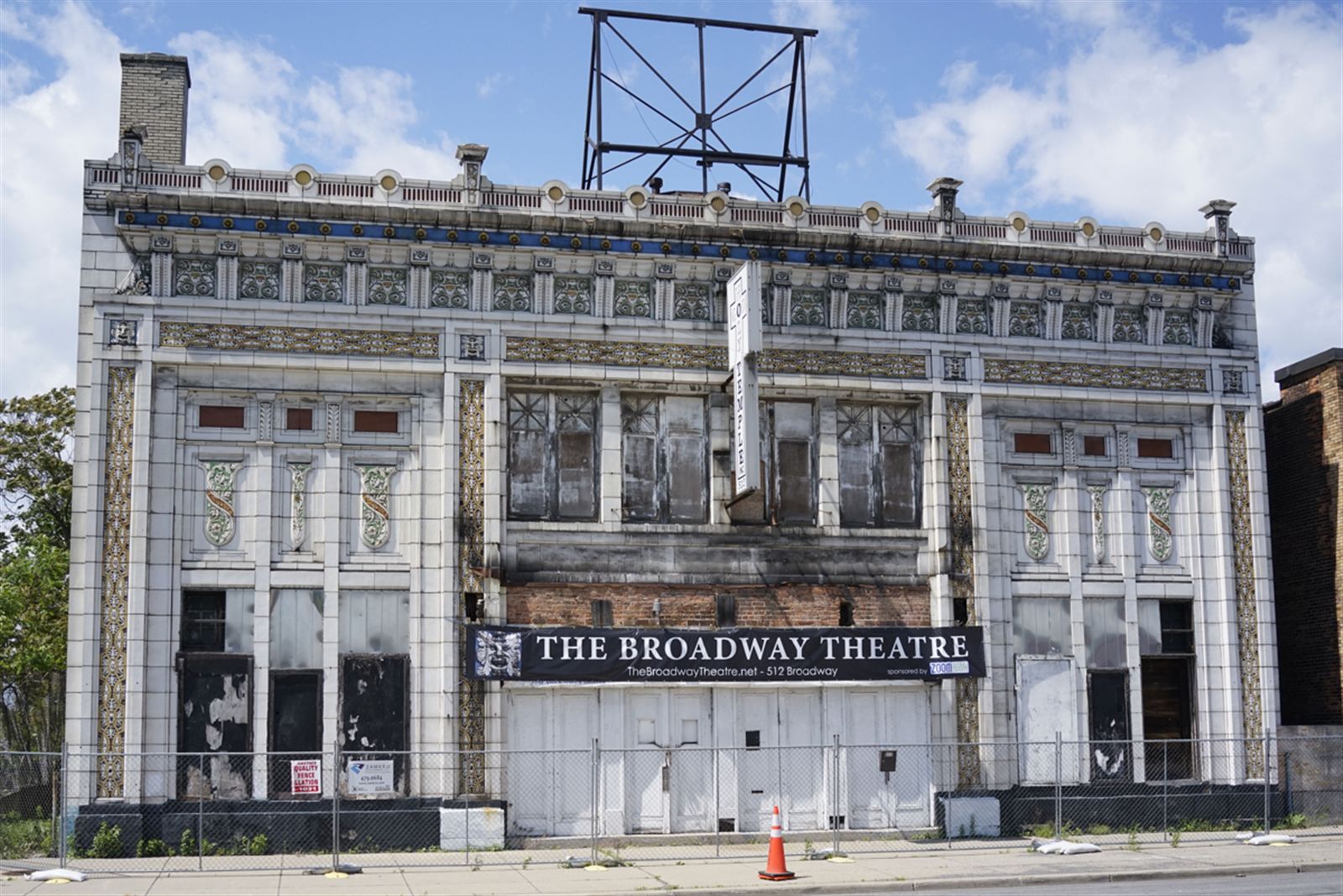A Closer Look: The once-splendid Beaux-Arts Broadway Theatre